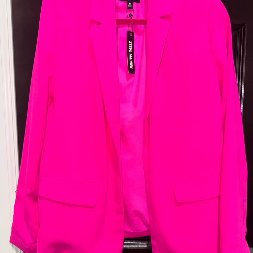 SOLD-Steve Madden Women's Vibrant Pink Suit Blazer